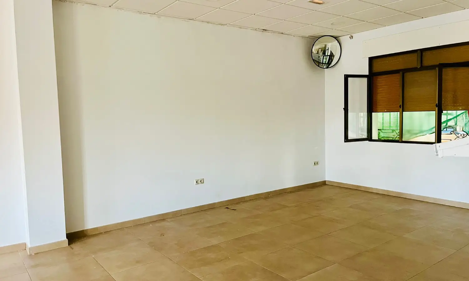 Ref031-Roes-Local-Humilladero#3