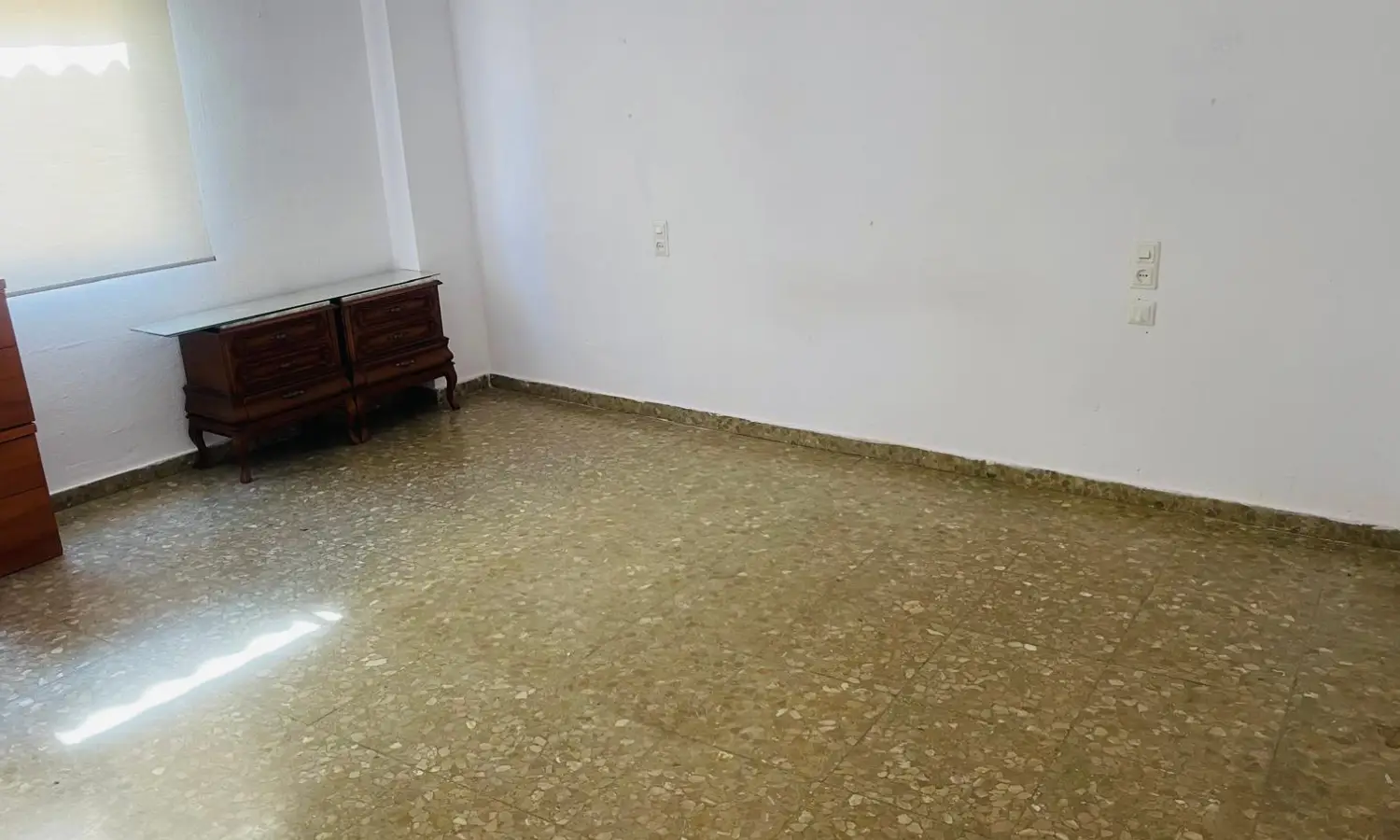 Ref0084-Roes-piso-Antequera#1