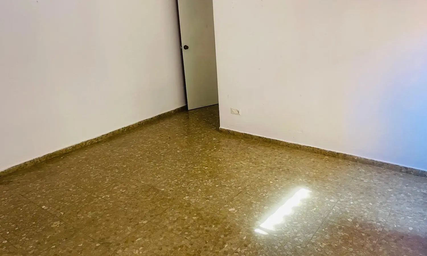 Ref0084-Roes-piso-Antequera#3