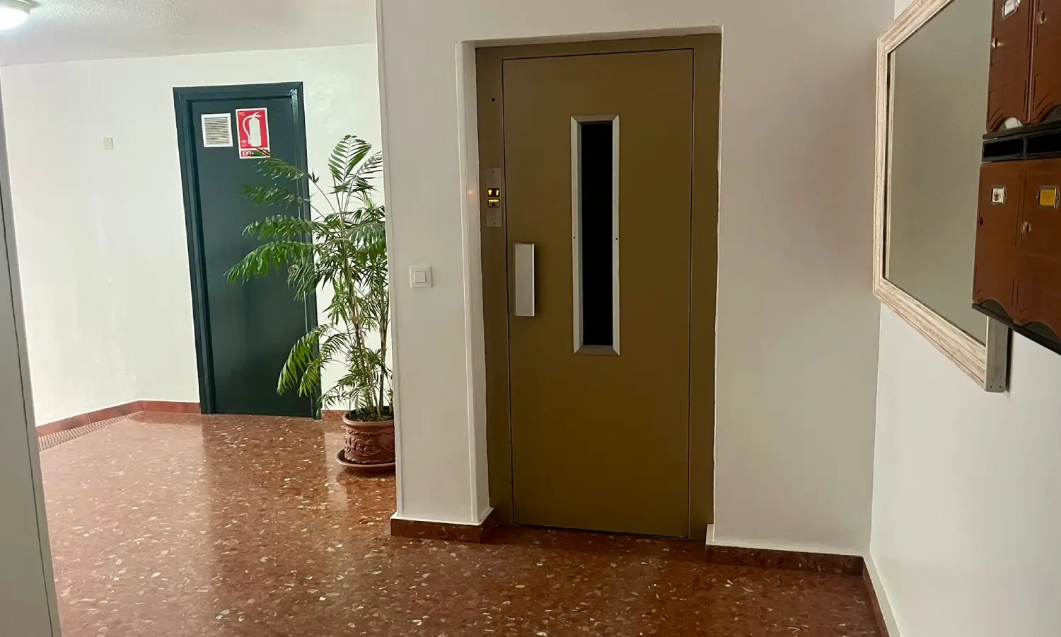 Ref0087-Roes-piso-Campillos#27